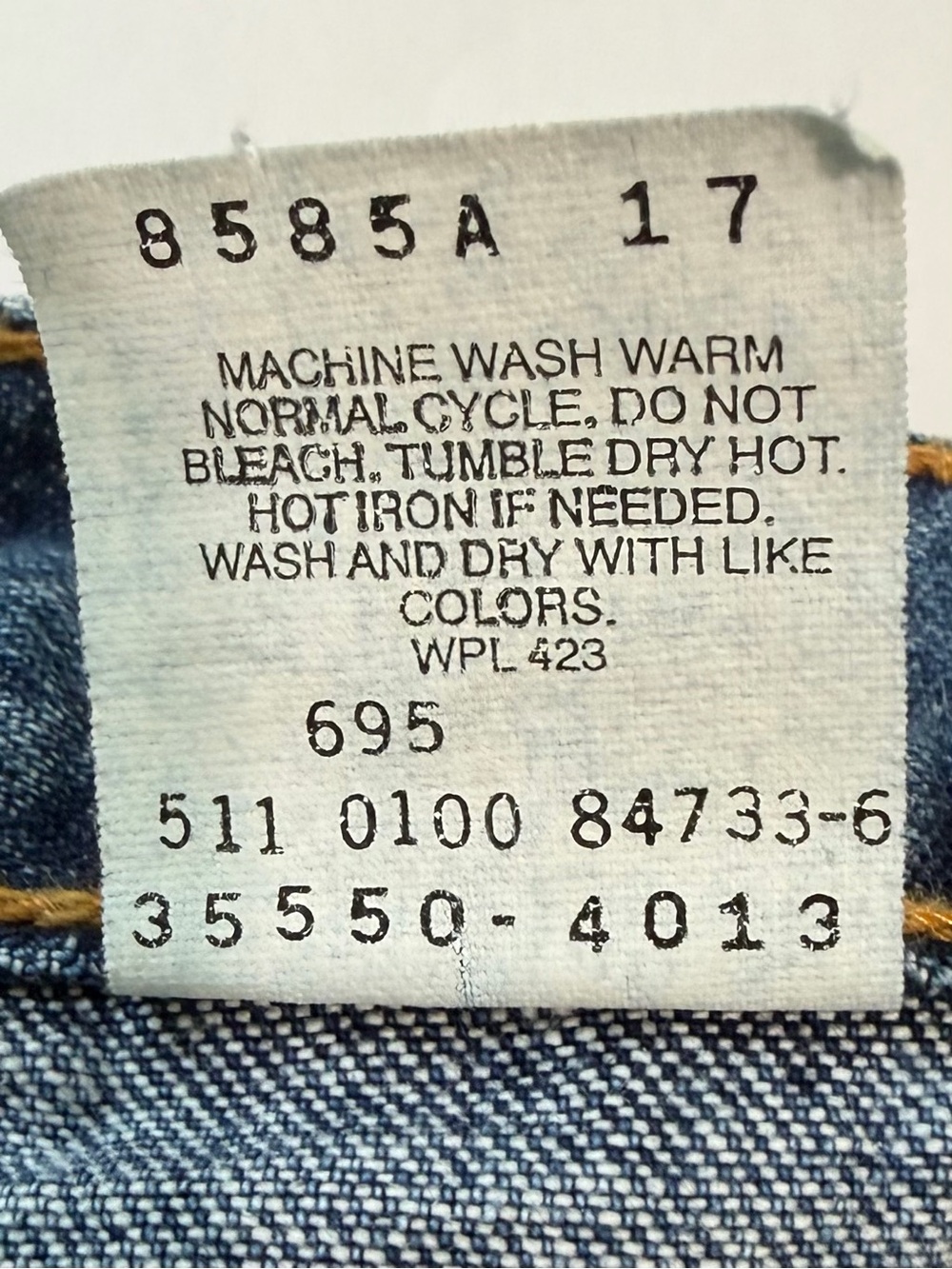 Vintage Levi’s 550 USA Made High Rise Cutoff Shorts 28 Relaxed Fit - Picture 6 of 8